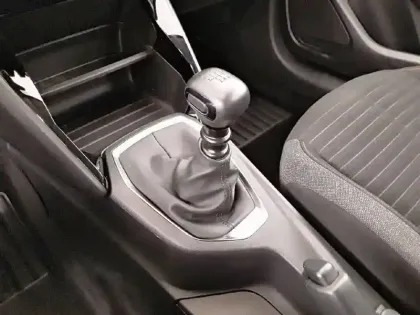 Photo 13 Peugeot 208  BlueHDi 100 S&S BVM6