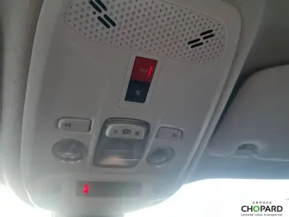 Photo 21 Peugeot 2008  Electrique 136 ch