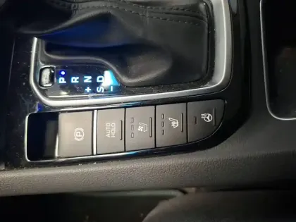 Photo 62 Hyundai Ioniq  Plug-in 141 ch