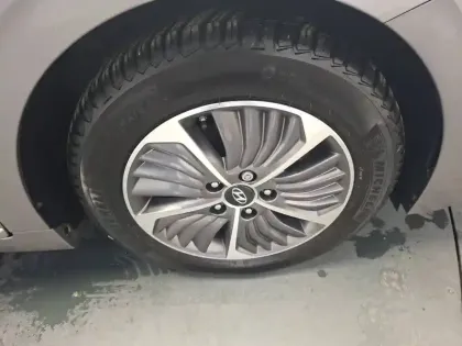 Photo 12 Hyundai Ioniq Gén. I Ph2 Executive 5