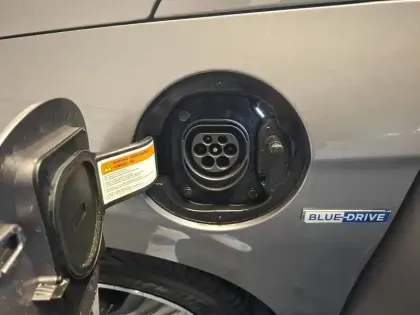 Photo 51 Hyundai Ioniq  Plug-in 141 ch