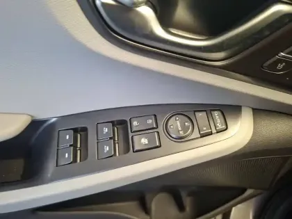 Photo 53 Hyundai Ioniq  Plug-in 141 ch