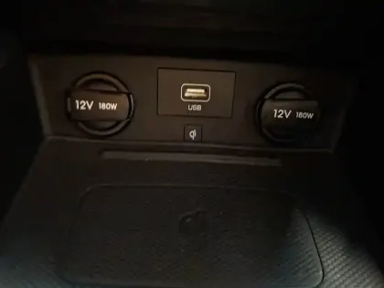 Photo 64 Hyundai Ioniq  Plug-in 141 ch