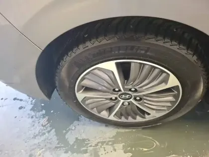 Photo 46 Hyundai Ioniq  Plug-in 141 ch