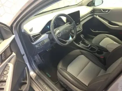 Photo 78 Hyundai Ioniq  Plug-in 141 ch
