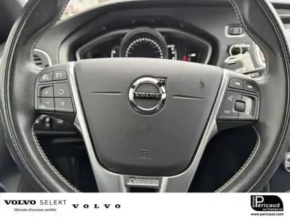 Photo 12 Volvo V40  T2 122 ch Geartronic 6