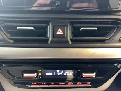 Photo 22 Suzuki Swift  1.2 Dualjet Hybrid