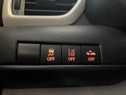 Photo 28 Suzuki Swift  1.2 Dualjet Hybrid