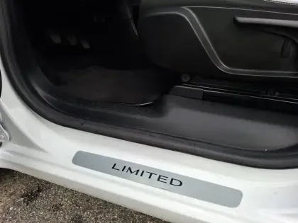 Photo 38 Renault Twingo  III 1.0 SCe 70 Stop & Start E6C