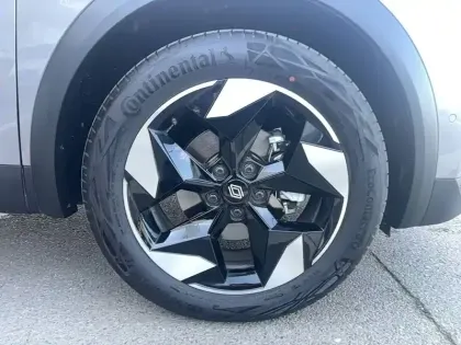 Photo 56 Renault Captur  E-Tech full hybrid 145 ch
