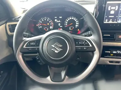 Photo 8 Suzuki Swift  1.2 Dualjet Hybrid