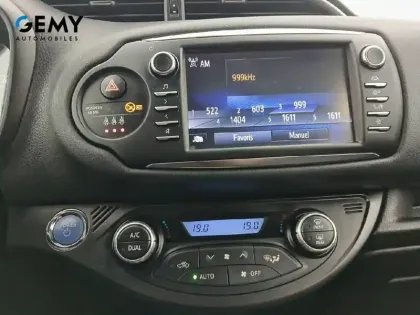 Photo 13 Toyota Yaris  Hybride 100h