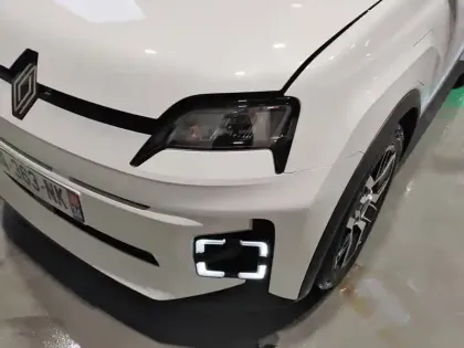 Photo 7 Renault 5 Renault  E-Tech Electrique 10 ch autonomie confort