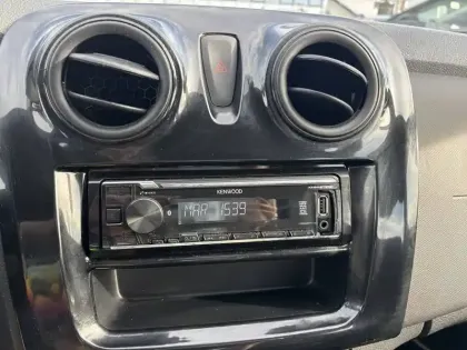 Photo 28 Dacia Sandero  SCe 75