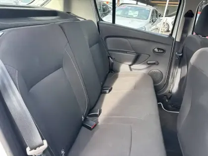 Photo 24 Dacia Sandero  SCe 75