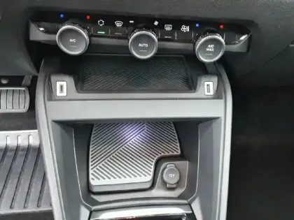 Photo 73 Citroën C4  BlueHDi 130 EAT8