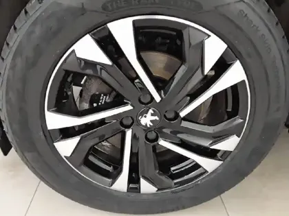 Photo 54 Peugeot 2008  BlueHDi 130 S&S EAT8