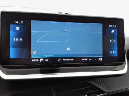 Photo 35 Peugeot 2008  BlueHDi 130 S&S EAT8