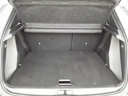 Photo 47 Peugeot 2008  BlueHDi 130 S&S EAT8