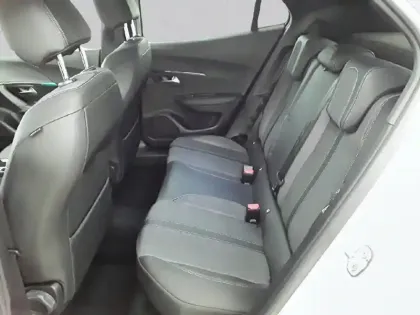 Photo 11 Peugeot 2008  BlueHDi 130 S&S EAT8