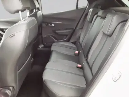 Photo 11 Peugeot 2008  BlueHDi 130 S&S EAT8