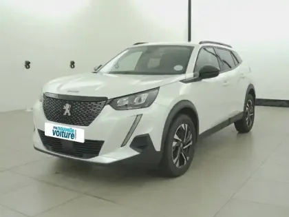 Photo 135 Peugeot 2008  BlueHDi 130 S&S EAT8