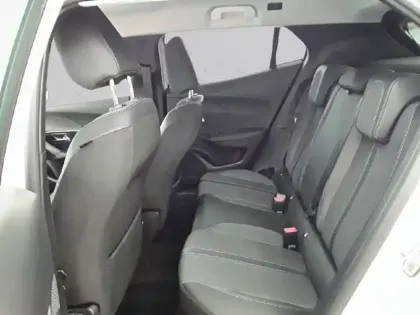 Photo 11 Peugeot 2008  BlueHDi 130 S&S EAT8