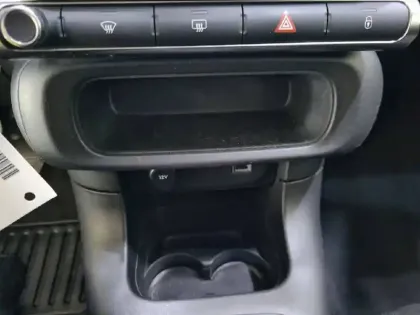 Photo 25 Citroën C3 Gén. III Ph2 Feel Business 5