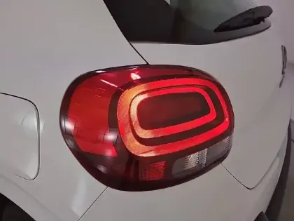 Photo 17 Citroën C3 Gén. III Ph2 Feel Business 5