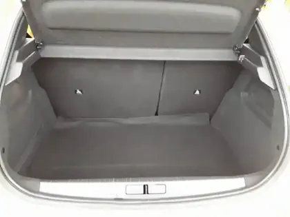 Photo 5 Peugeot 208  Electrique 50 kWh 136ch