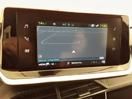 Photo 14 Peugeot 208  Electrique 50 kWh 136ch