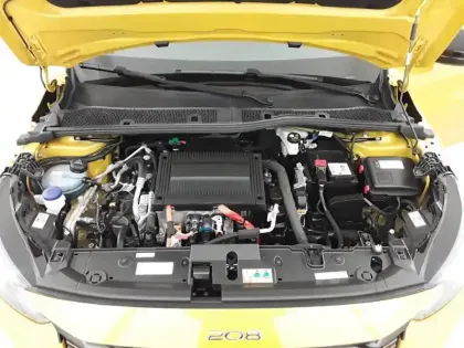Photo 23 Peugeot 208  Electrique 50 kWh 136ch