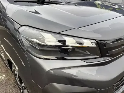 Photo 15 Peugeot Expert  CA FIXE M BLUEHDI 180 S&S EAT8