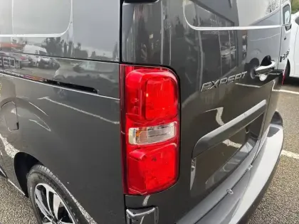 Photo 16 Peugeot Expert  CA FIXE M BLUEHDI 180 S&S EAT8