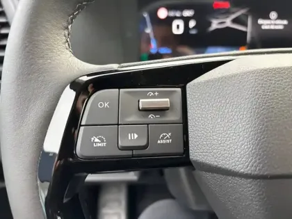 Photo 19 Peugeot Expert  CA FIXE M BLUEHDI 180 S&S EAT8