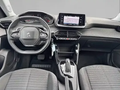 Photo 7 Peugeot 2008  PureTech 130 S&S EAT8