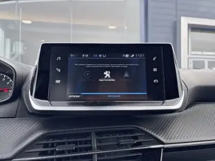 Photo 17 Peugeot 2008  PureTech 130 S&S EAT8