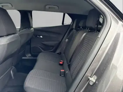 Photo 11 Peugeot 2008  PureTech 130 S&S EAT8