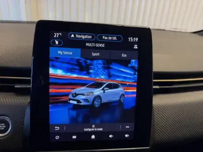 Photo 38 Renault Clio  E-Tech full hybrid 145