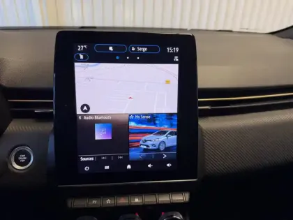 Photo 81 Renault Clio  E-Tech full hybrid 145