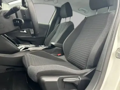 Photo 35 Peugeot 208  Electrique 50 kWh 136ch