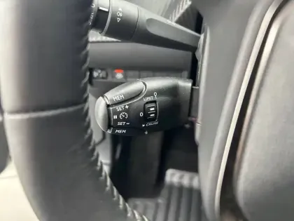 Photo 42 Peugeot 208  Electrique 50 kWh 136ch