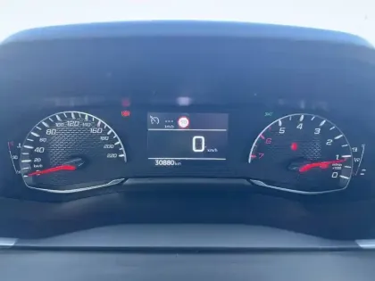 Photo 11 Peugeot 208  PureTech 75 S&S BVM5