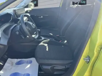 Photo 8 Peugeot 208  PureTech 75 S&S BVM5