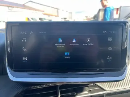 Photo 15 Peugeot 208  PureTech 75 S&S BVM5