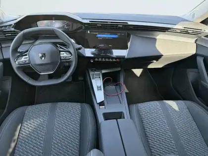 Photo 7 Peugeot 308  Hybrid 145 e-DCS6