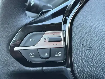 Photo 18 Peugeot 308  Hybrid 145 e-DCS6