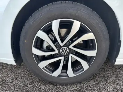 Photo 8 Volkswagen Golf  1.0 TSI OPF 110 BVM6