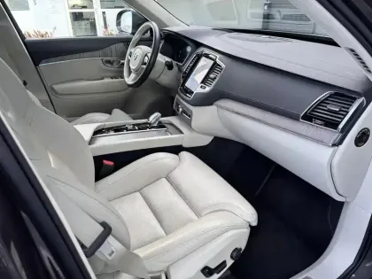 Photo 22 Volvo Xc90  T8 AWD Hybride Rechargeable 310+145 ch Geartronic 8 7pl