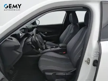 Photo 8 Peugeot 2008  PureTech 130 S&S BVM6